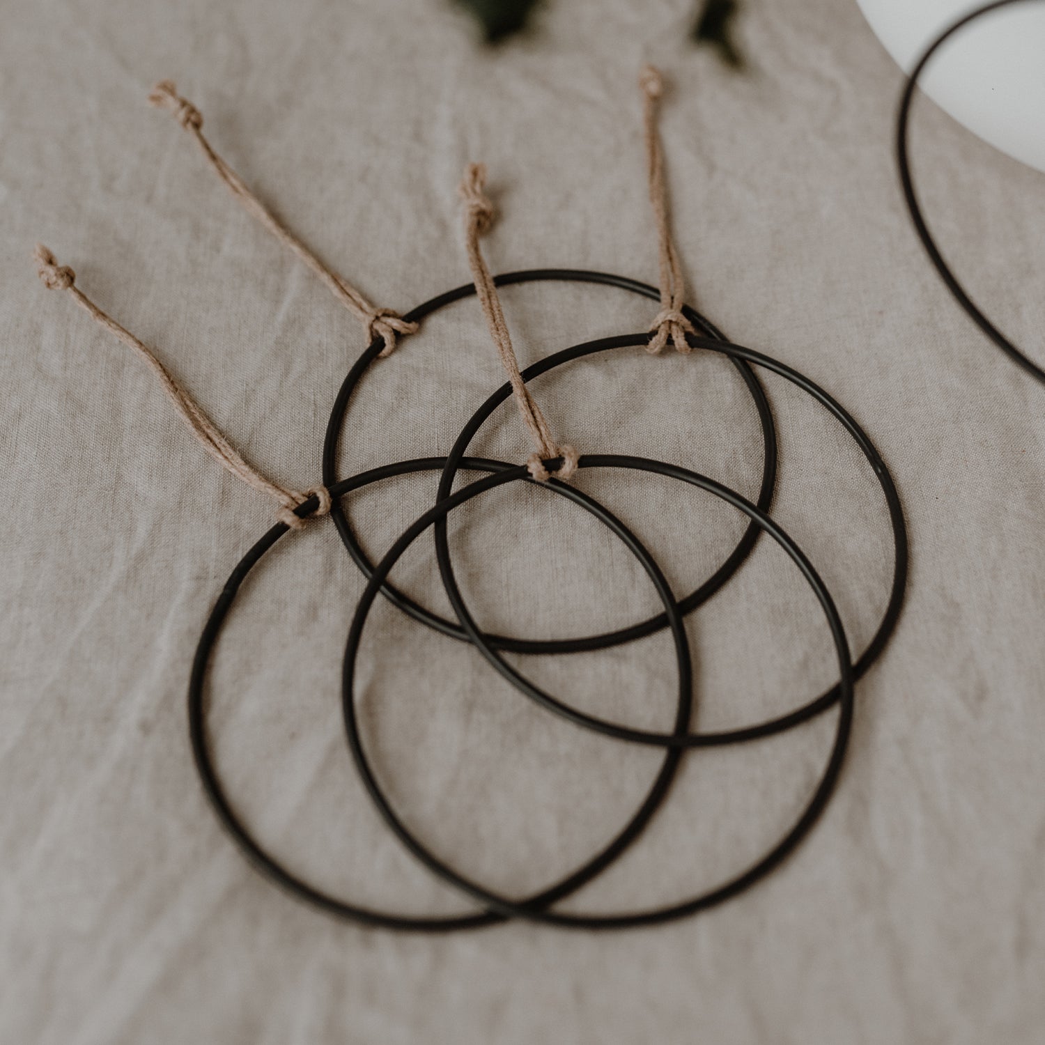 Kersthanger metalen cirkel zwart set