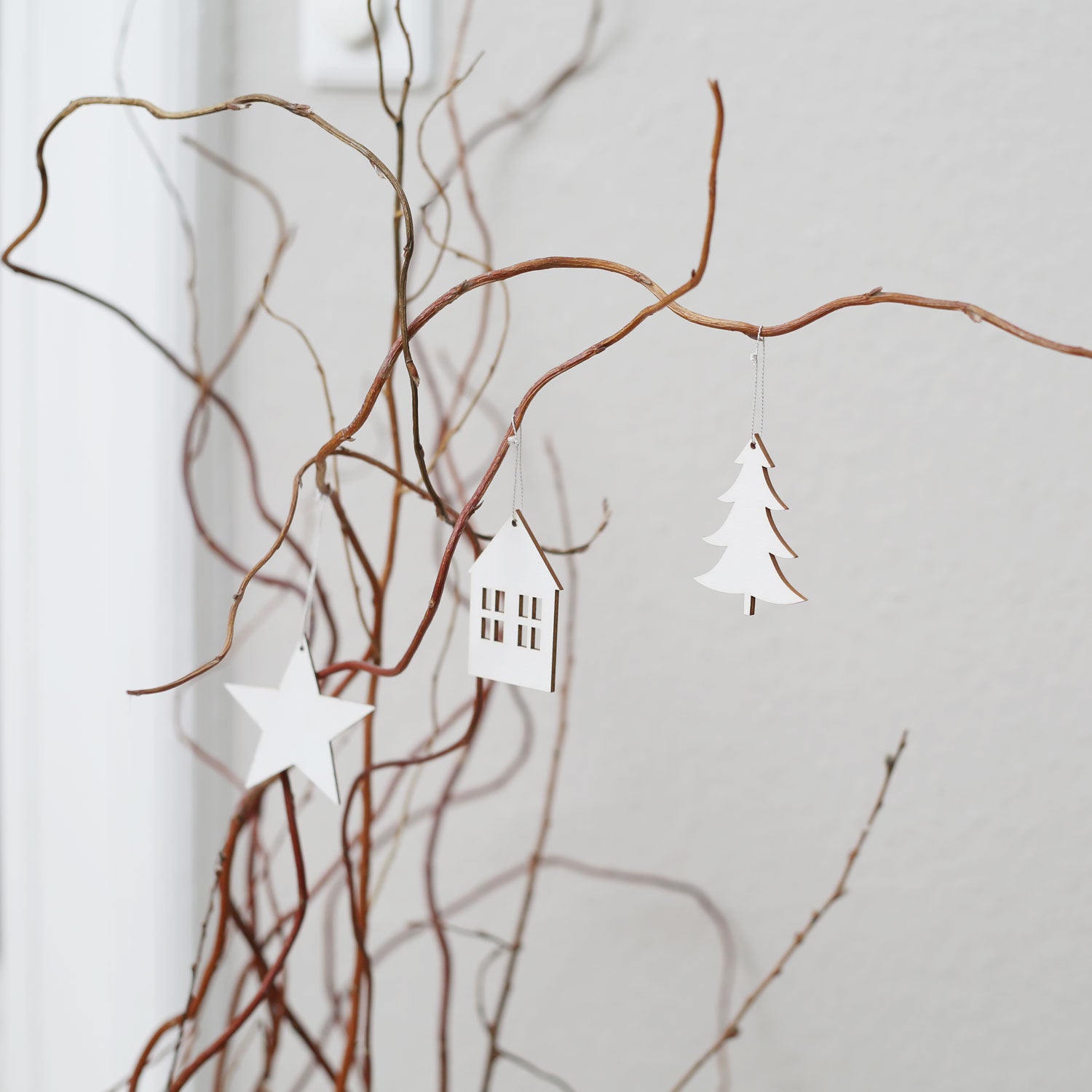 Houten kerstboom hanger wit 